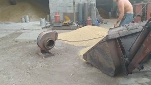 Самодельная веялка.Готовим семена ячменя.