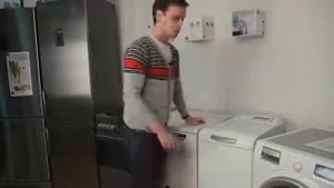 Electrolux стиральные машины с вертикальной загрузкой.mp4
