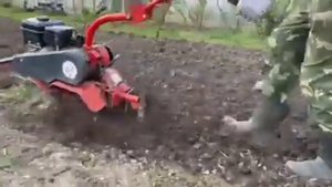 Мотоблок Салют-5 работа с фрезами! 2023 год!