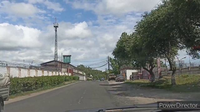 Нас обстреливают каждый день// Даша приготовила вкусный ужин смотреть онлайн