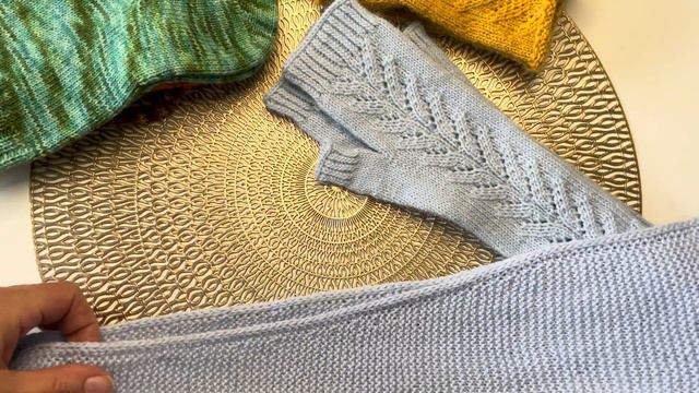 4 готовые работы. Планы. Процессы. #вязание #вязаныеноски #knitting #вязаниеспицами смотреть онлайн