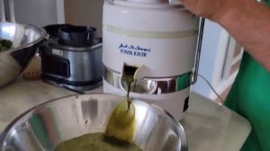 КРАПИВА И ЛИСТЬЯ ЛОПУХА ЗАГОТОВКА НА ЗИМУ