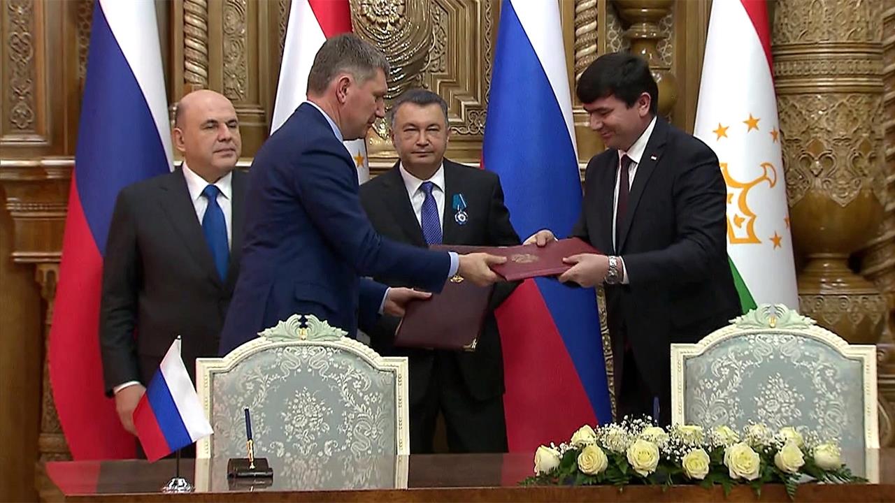 Укрепление сотрудничества России и Таджикистана обсудили на переговорах премьеры двух стран