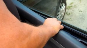 Ремонт підйомника скла задніх дверей VW Touran