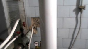 Обратная тяга. Котел газовый Лемакс с водяным контуром. Труба дымохода асбестоцементная,утепленная.