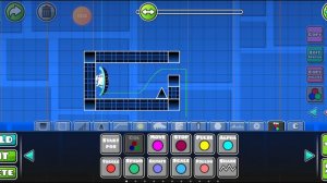 Строю новый уровень в Geometry Dash