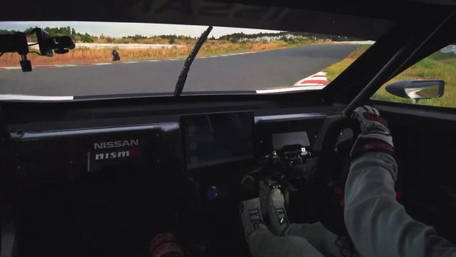 Car and Automotive Product Reviews | 2020 Nissan Leaf Nismo смотреть онлайн