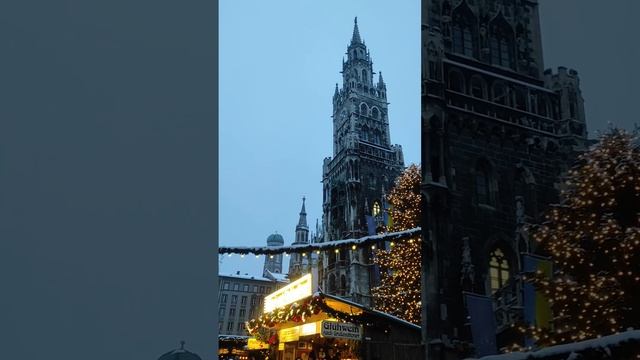 Різдвяний ярмарок, Munich, Germany, Marienplatz 2022.