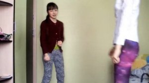 Обучалка стойка на руках у стены