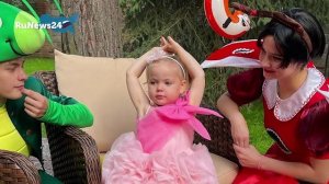 Лера Кудрявцева поделилась фото с празднования дня рождения дочери