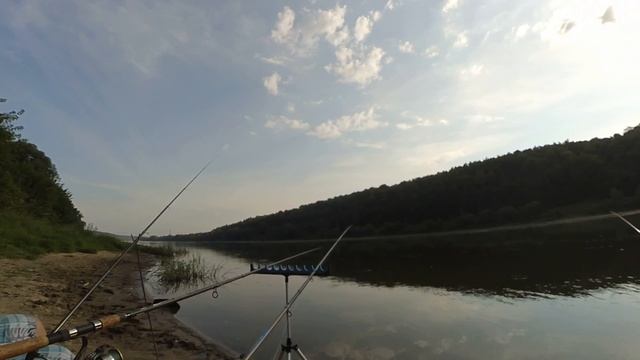 С фидерами на Оку в калужскую область.Неожиданный окский карась) смотреть онлайн