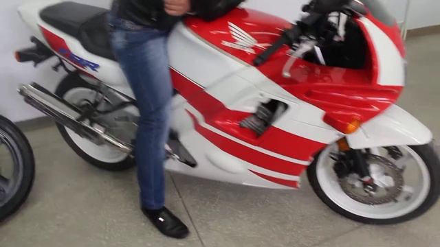 Клиент из Пятигорска забирает Honda CBR 600 F. Без пробега по России. WWW.MOTOBAZA.BIZ