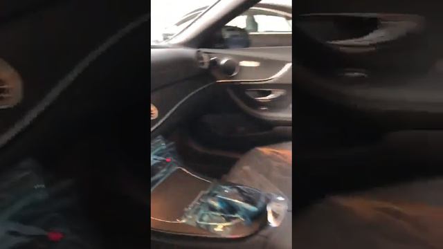 MERCEDES E300 AMG LINEE 300 Cabriolet E CONVERTIBLE MOD2023 смотреть онлайн