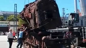 На Северном вокзале установлен паровоз-памятник