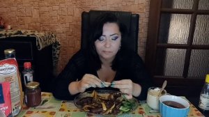 #мукбанг#Гриша полное тв бьёт Замиру.