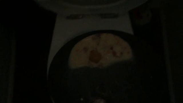 HOW TO MAKE EGGS! (HowToBasic)