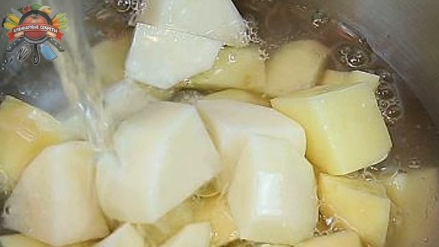 Кулинары объяснили, почему картошку нужно варить только в кипящей воде! смотреть онлайн