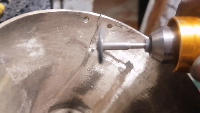 Ремонт трещин на старинном колокольчике, восстановление звучания смотреть онлайн