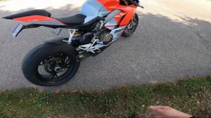 ОБЗОР Ducati Panigale V4S. Всё еще Дукати