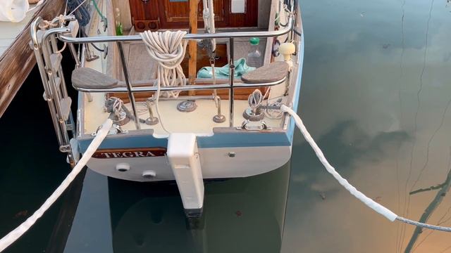 Moving On The Water and Cruising смотреть онлайн