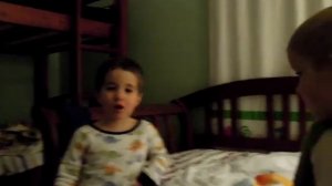 Далеко далеко на лугу пасутся Ко...