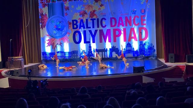 Танцоры Батайска привезли с Кубка мира победу смотреть онлайн