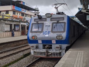 Местный поезд с воздухом