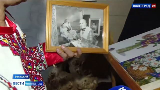 Мастер Владимир Кшнякин увлекся созданием деревянных рам для вышивки смотреть онлайн