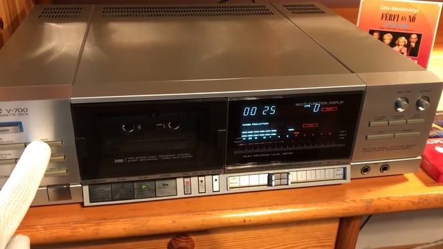 TEAC V 700 elegant silver deck DEMO смотреть онлайн
