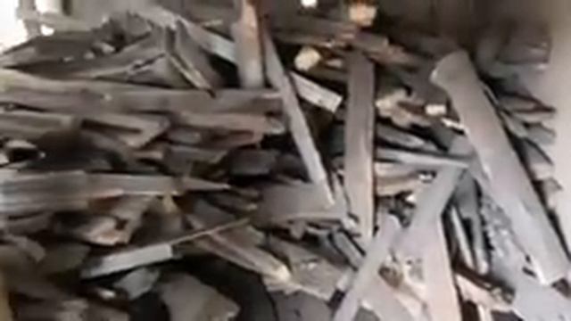 Брошенный дом. Время добрых дел собака живёт без хозяев - Заброшенный мир ! смотреть онлайн