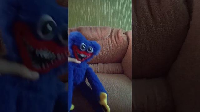 танцует под песню Давай запомним это лето смотреть онлайн