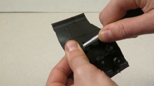 Как менять шипы на зимней резине велосипеда