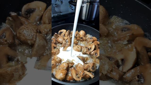 #курица с грибами в сливочном соусе #сочная курочка #готовимдома #рецепты #вкусно