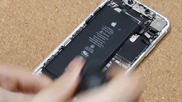 Как поменять материнскую плату на айфоне XR?