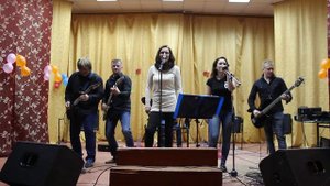 Гр. АквапарК. Кавер. Вот и лето прошло. Вокал  Анна и Евгения