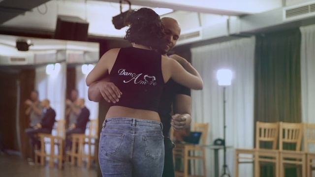 Kizomba After Class Demo - DancAmore #DanceNomads смотреть онлайн