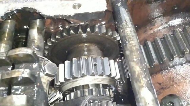 т 25. Капитальный ремонт. Разборка КПП смотреть онлайн