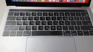 Лазерная гравировка клавиатуры ноутбука Macbook_Pro.