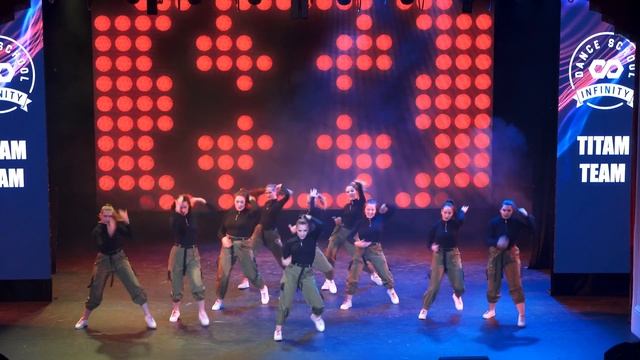 TITAN TEAM смотреть онлайн