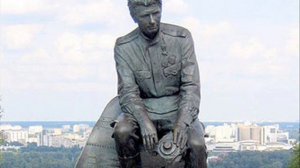 Снос памятников в Украине