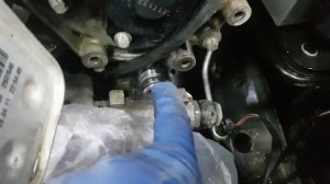 Mercedes GL500 x164. Замена уплотнительного кольца бачка ГУР.