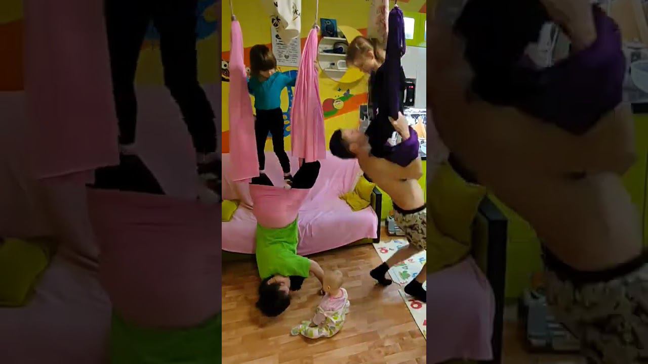 Занимаемся спортом всей семьёй #всейсемьей #гамаки #папаможет #имамаможет #ксюшаимаша #супернастуся