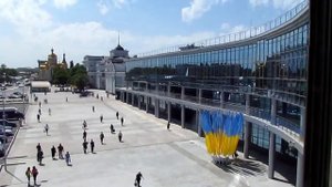 Железнодорожный вокзал в Донецке.MOV