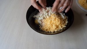 Куриные котлеты с сыром