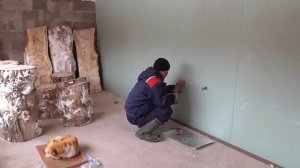 Кварцевые обогреватели ТеплЭко в загородном доме зимой