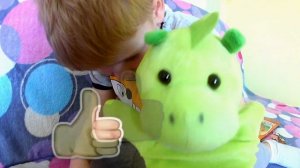 Надуваем ВОЗДУШНЫЕ ШАРИКИ Дима и Заврик делают ЧУДИКОВ из шариков на TUMANOV FAMILY