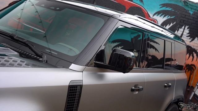 Необычный дизайн для Land Rover Defender! Оклейка Шумоизоляция дверей и Шиномонтаж на стендах Hunte смотреть онлайн