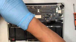 Macbook A1502 Cracked Screen Replacement 2014 2015