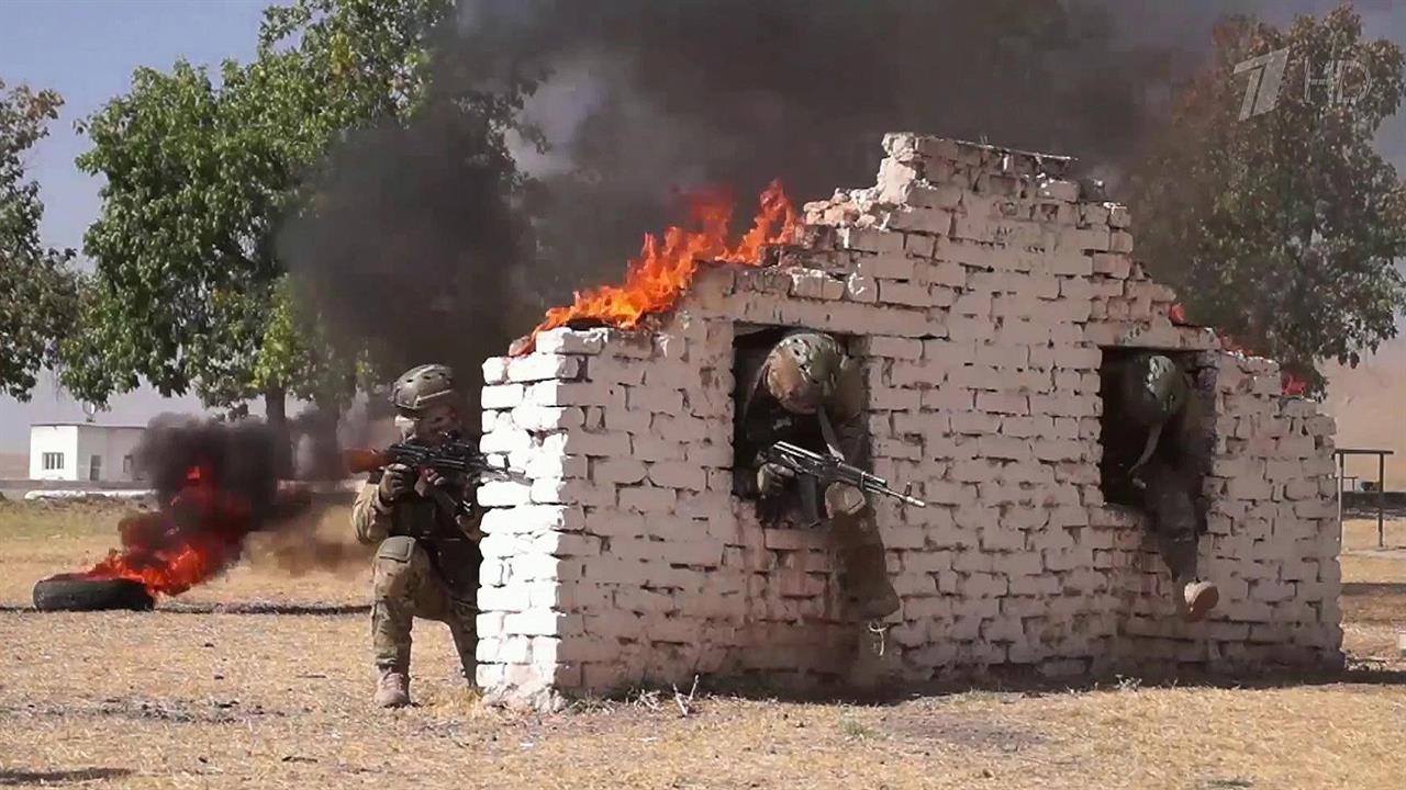Профессиональный праздник отмечают бойцы невидимого фронта - военные разведчики