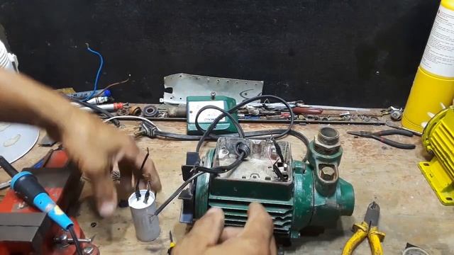 "Trucos de la Vieja Escuela en Bombas de Agua: ¡Aprende lo que no te quieren contar!" смотреть онлайн